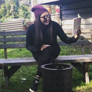 Meet your Posher, Pearl